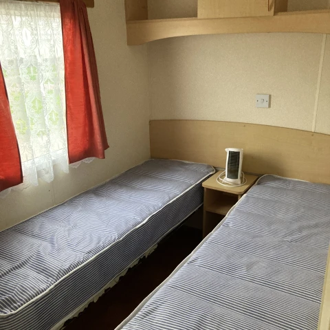 rabota-v-anglii-na-klubnicnoi-ferme