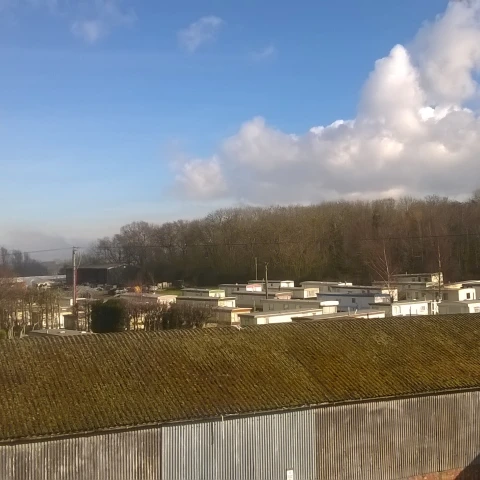 priglaseniia-dlia-raboty-v-anglii-na-klubnicnoi-ferme-kent